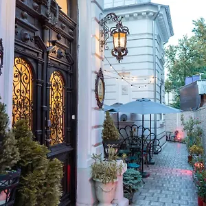 Hotel Conacul Coroanei Luxury Boutique