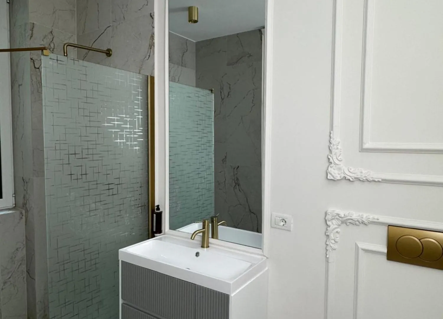 ***** Pensjonat House4You - Praporgescu Bukareszt Rumunia