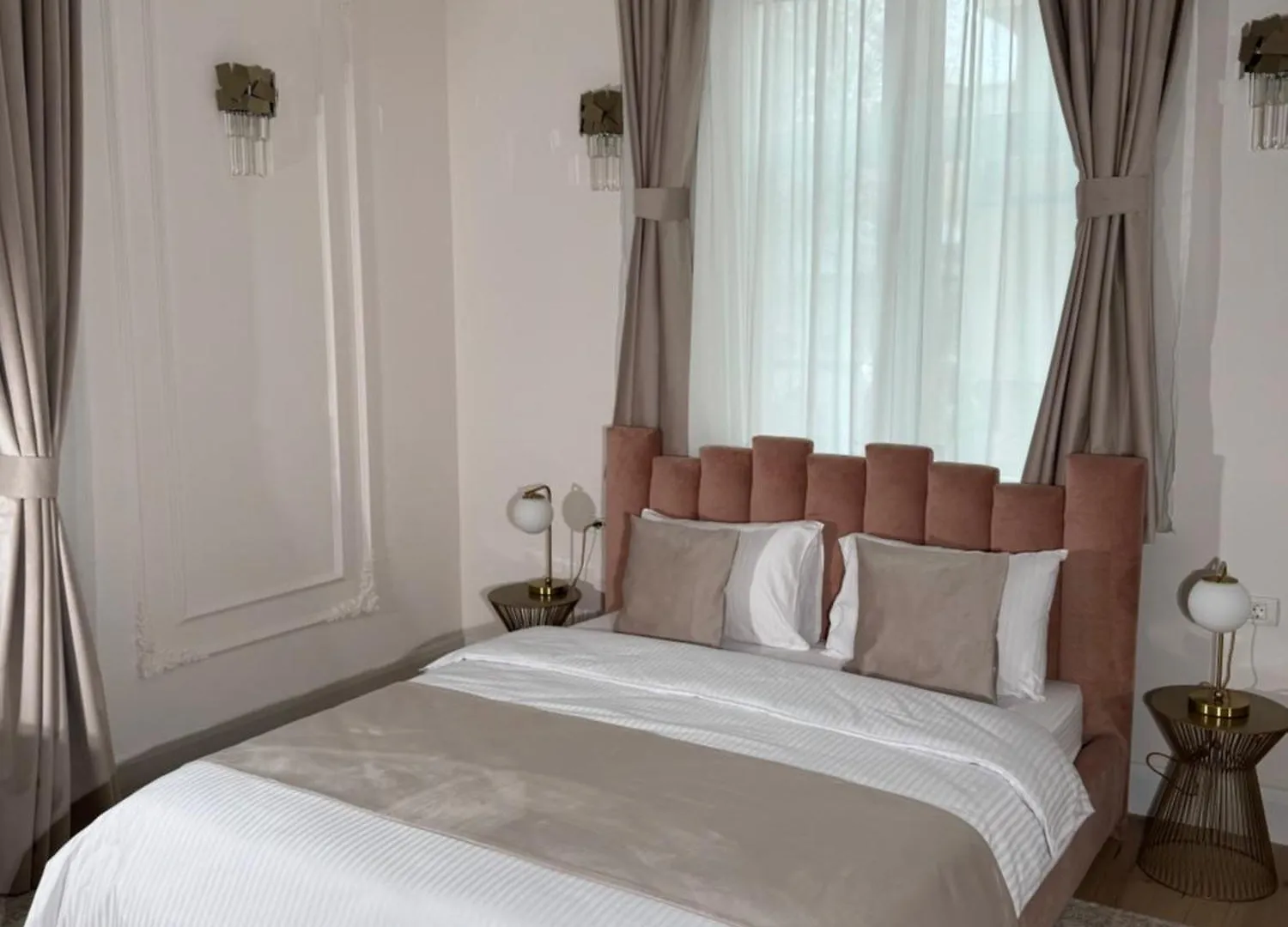 House4You - Praporgescu Bucharest 5*,  Romania