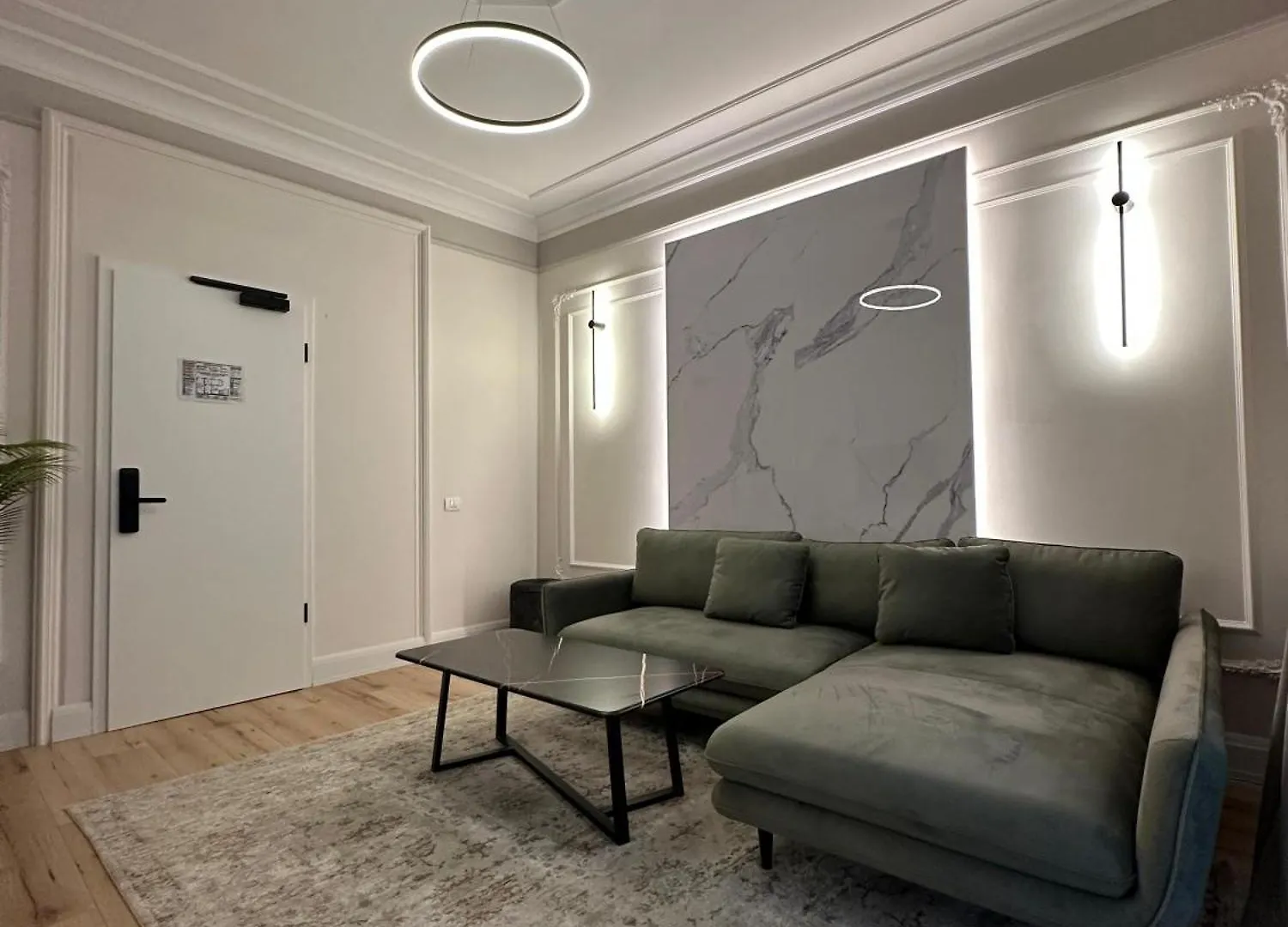 House4You - Praporgescu Bucharest 5*,